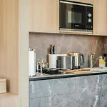 Bright: Aicherpark Apart Otel Rosenheim