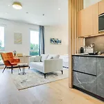 Apart Otel Bright: Aicherpark Rosenheim