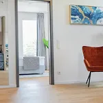 Bright: Aicherpark Aparthotel Rosenheim