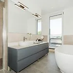 Bright: Aicherpark Rosenheim