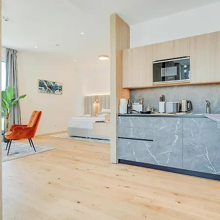 Bright: Aicherpark Aparthotel *