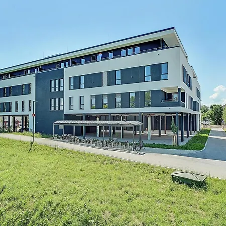 Bright: Aicherpark Aparthotel *
