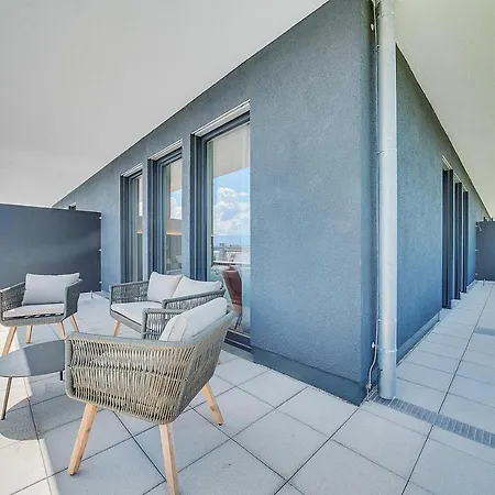 Aparthotel Bright: Aicherpark Rosenheim