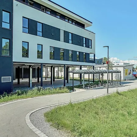 Bright: Aicherpark Aparthotel Rosenheim