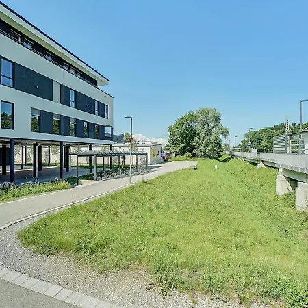 Bright: Aicherpark Rosenheim