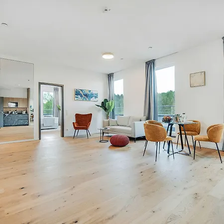 Bright: Aicherpark Rosenheim