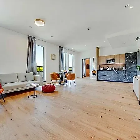 Bright: Aicherpark 4* Rosenheim