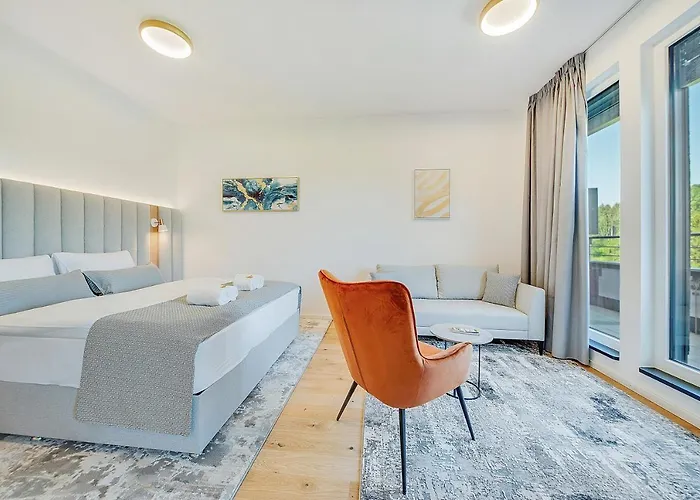Bright: Aicherpark 4* Розенхайм