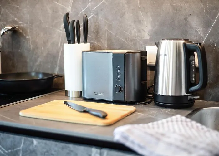 Bright: Aicherpark 4*