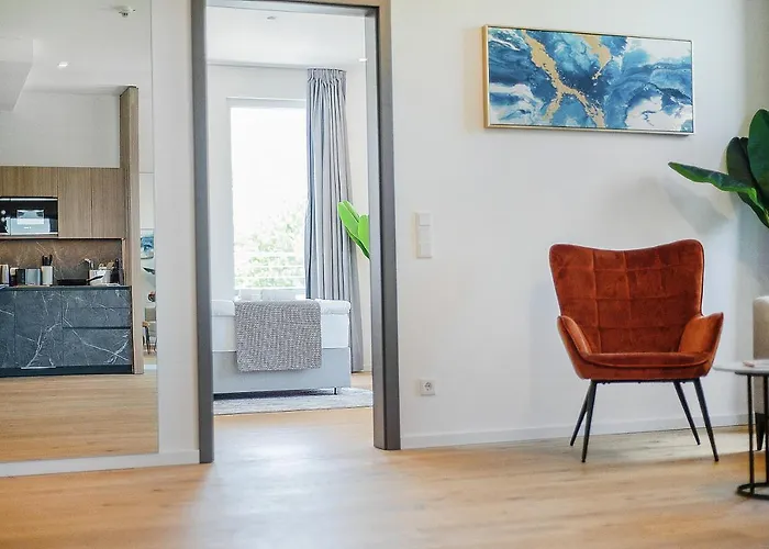 Bright: Aicherpark Apart Otel Rosenheim