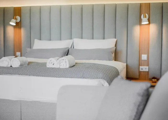 Apart Otel Bright: Aicherpark 4*