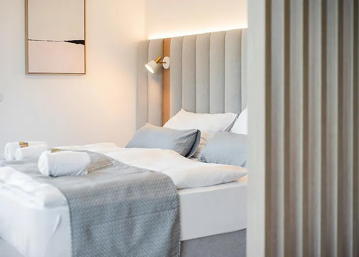 Apart Otel Bright: Aicherpark Rosenheim